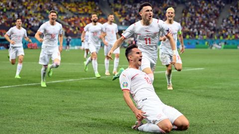 Mario Gavranovic equalized for Switzerland in the 90th minute.