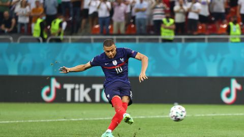 Nine penalties had beeen scored in the shootout ... then Mbappe stepped up ...