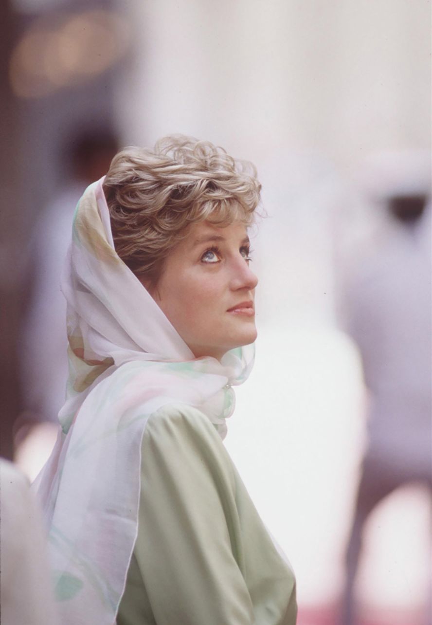 Diana visits Egypt in May 1992.