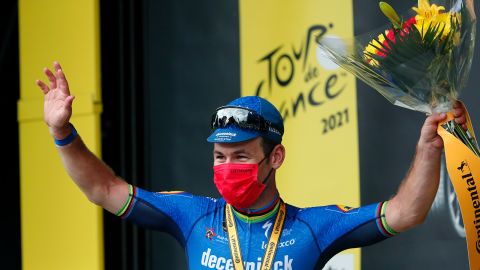Cavendish celebrates on the podium.