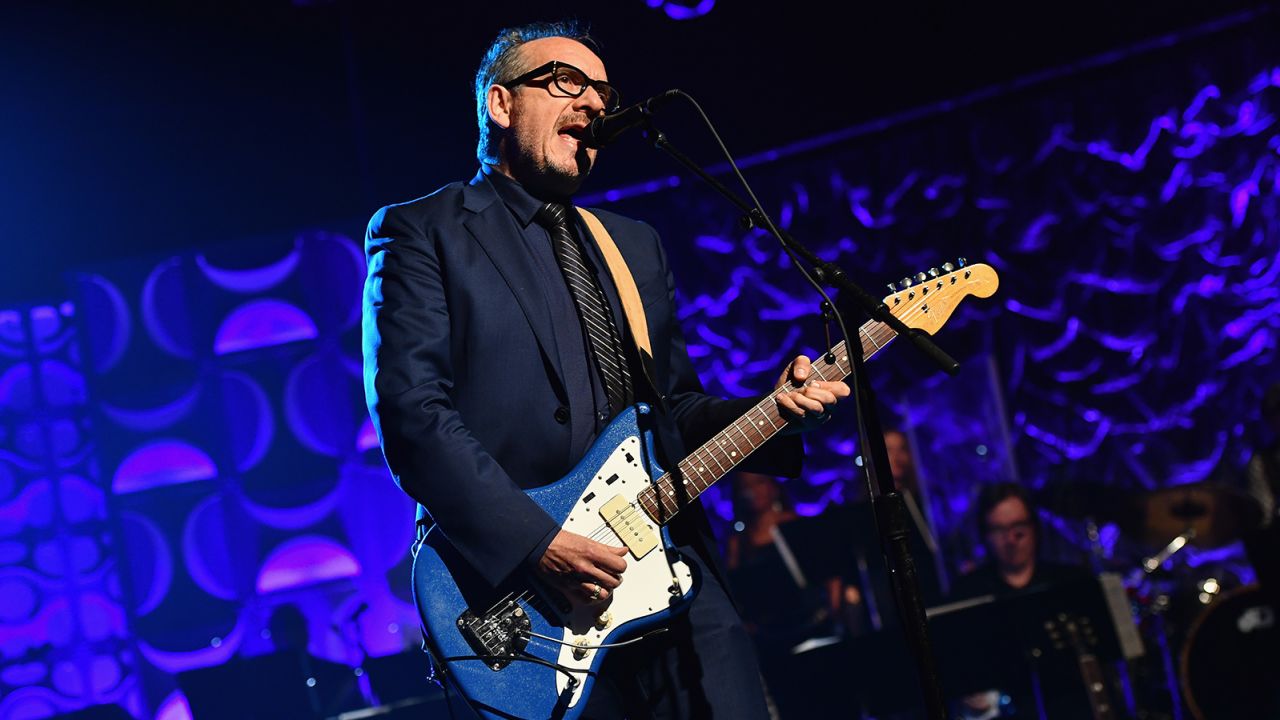 Costello suggested his own song had been influenced by Bob Dylan, who had himself been inspired by Chuck Berry.