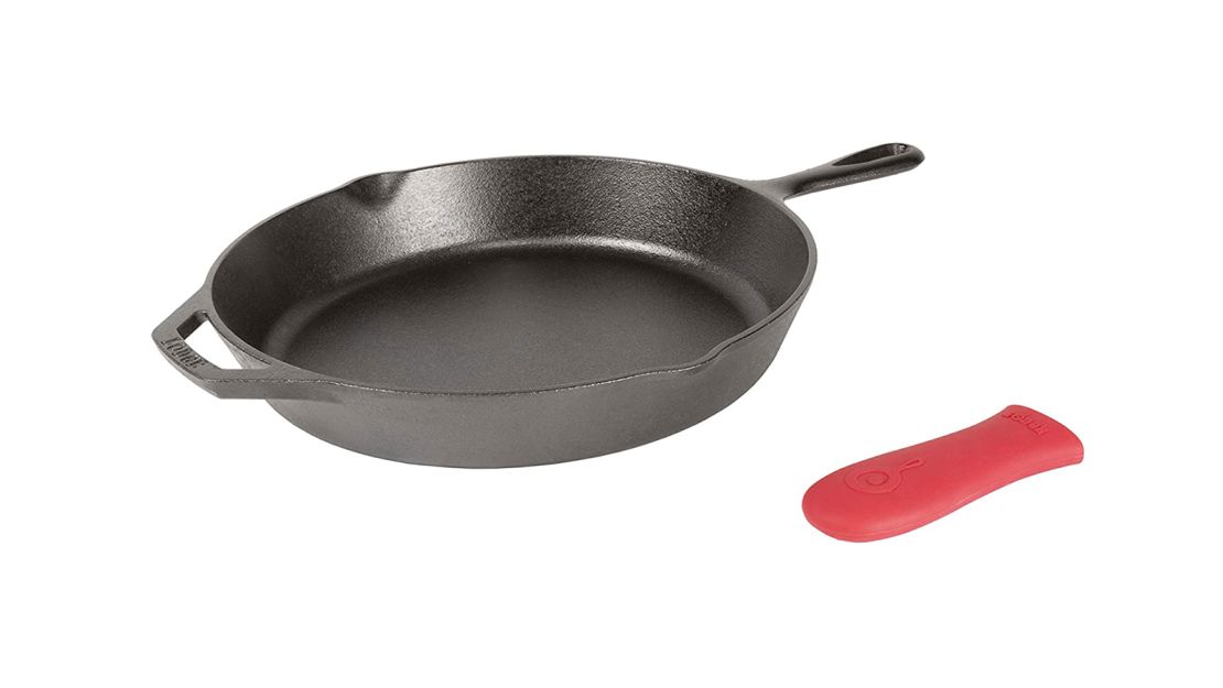 Lodge Preseasoned Cast-Iron Skillet With Assist Handle Holder