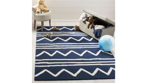 Safavieh Chevron Kids Handcrafted Area Rug