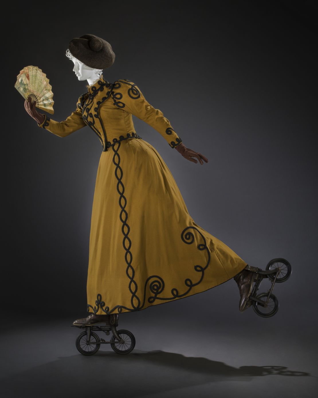 An inline skating outfit from the 1890s.