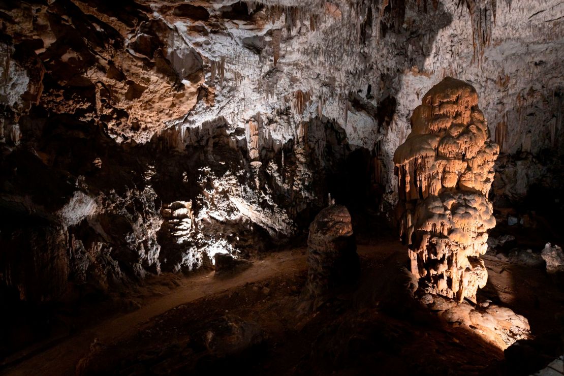 You can see stalagmites, stalactites and formations called curtains in the Postojna Caves.