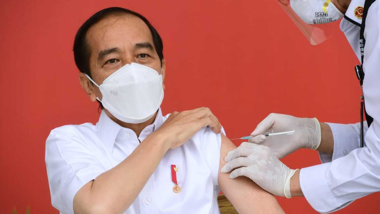 Indonesian president Joko Widodo received his first dose of Sinovac vaccine in Jakarta on January 13.