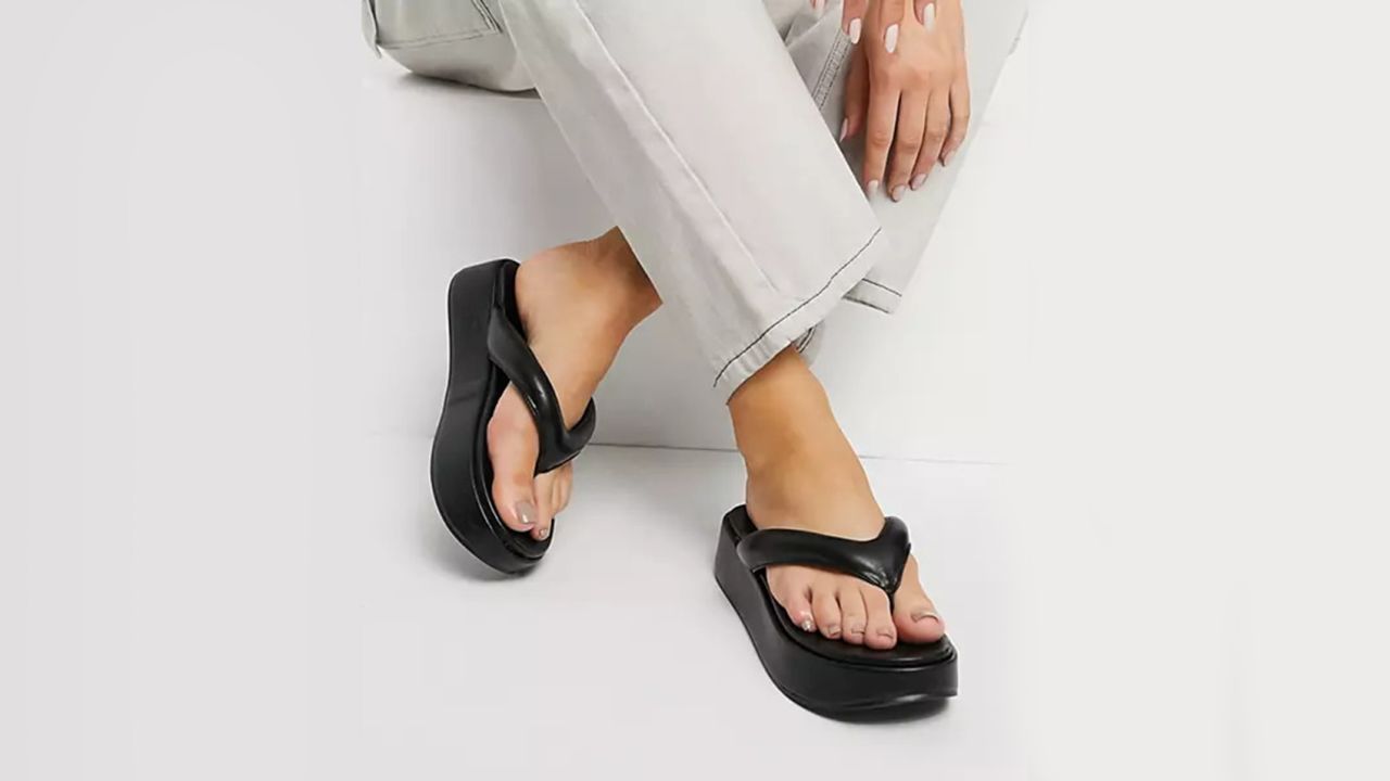 Asos Design Ferris Chunky Flip-Flop Sandals