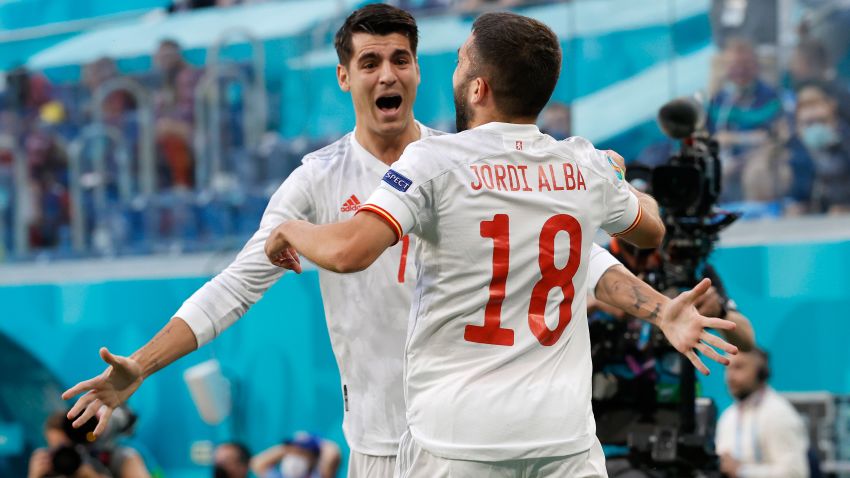 SAINT PETERSBURG, RUSSIA - JULY 02: Jordi Alba of Spain celebrates with Alvaro Morata after scoring their side's first goal during the UEFA Euro 2020 Championship Quarter-final match between Switzerland and Spain at Saint Petersburg Stadium on July 02, 2021 in Saint Petersburg, Russia. (Photo by Anatoly Maltsev - Pool/Getty Images)