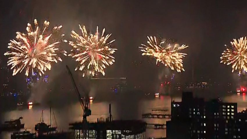 Watch: Fireworks display in NYC ends with spectacular grand ...