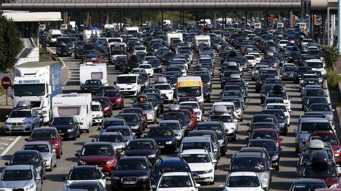 This year, French traffic information services are expecting 700 miles of congestion.