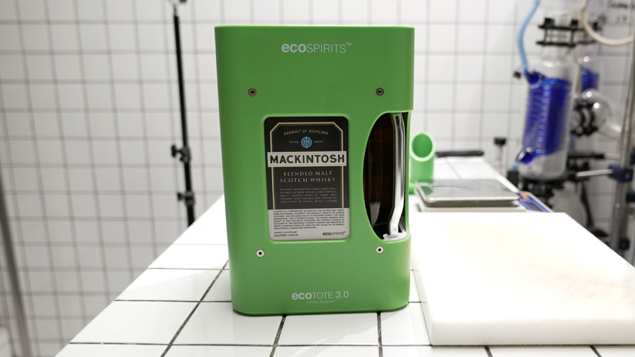 EcoSPIRITS is helping bars reduce carbon emissions associated with transport and single-use packaging production with its closed-loop distribution system.