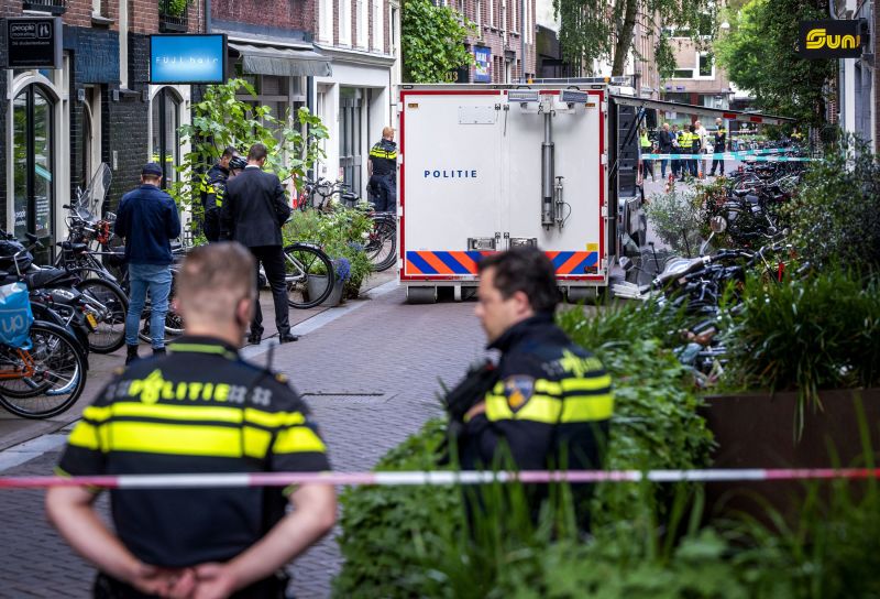 Peter R. De Vries: Dutch Crime Reporter Fighting For His Life After ...