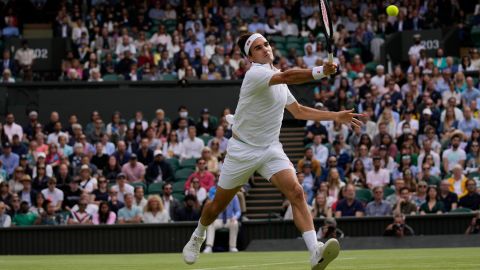 This was Federer's first straight sets loss at Wimbledon since 2002 when he was beaten by Mario Ancic in the first round.
