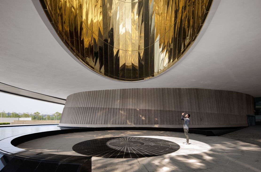 The oculus in the main entrance acts as a timepiece, with a circle of light indicating the season and time of day.