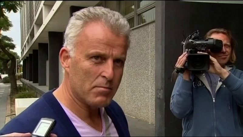 Peter R. De Vries: Dutch Crime Reporter Fighting For His Life After ...