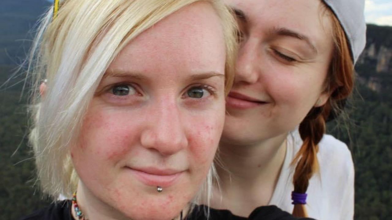 <strong>Online meeting:</strong> Sara, left, and Laura, right, met on Twitter back in 2014. Bonding over shared interests, they began exchanging messages and were soon speaking everyday.