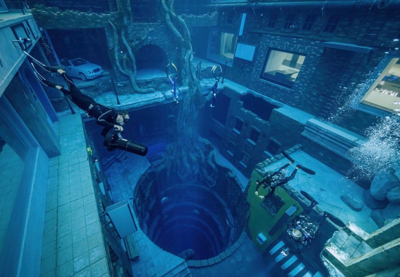 World's deepest store swimming pool