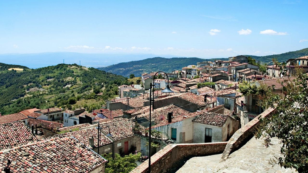 Calabria, Italy, villages will pay you $33,000 to move in | CNN