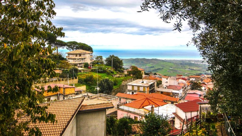 <strong>Sant'Agata del Bianco: </strong>Applicants will need to take up residency and must be under the age of 40 to take advantage of the proposed scheme. In Sant'Agata del Bianco they'll find a rural vibe and humble peasant dwellings made of stone.