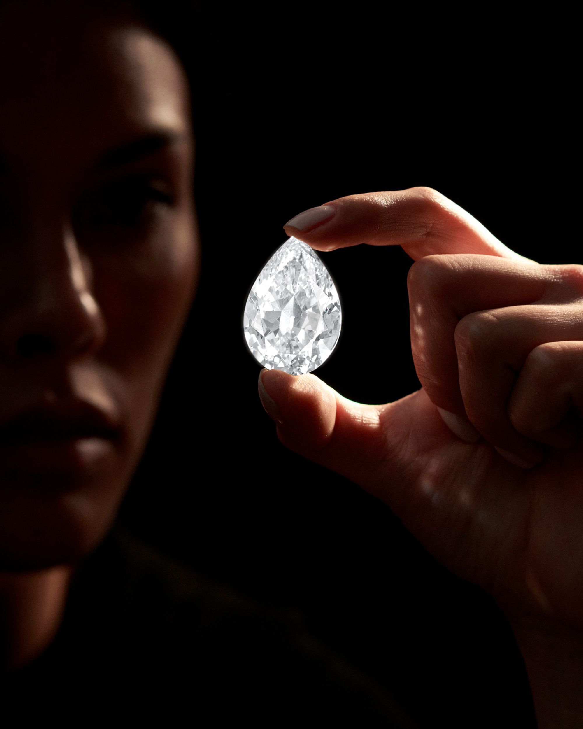 The Enigma: Billion-year-old black diamond sold for £3.16m