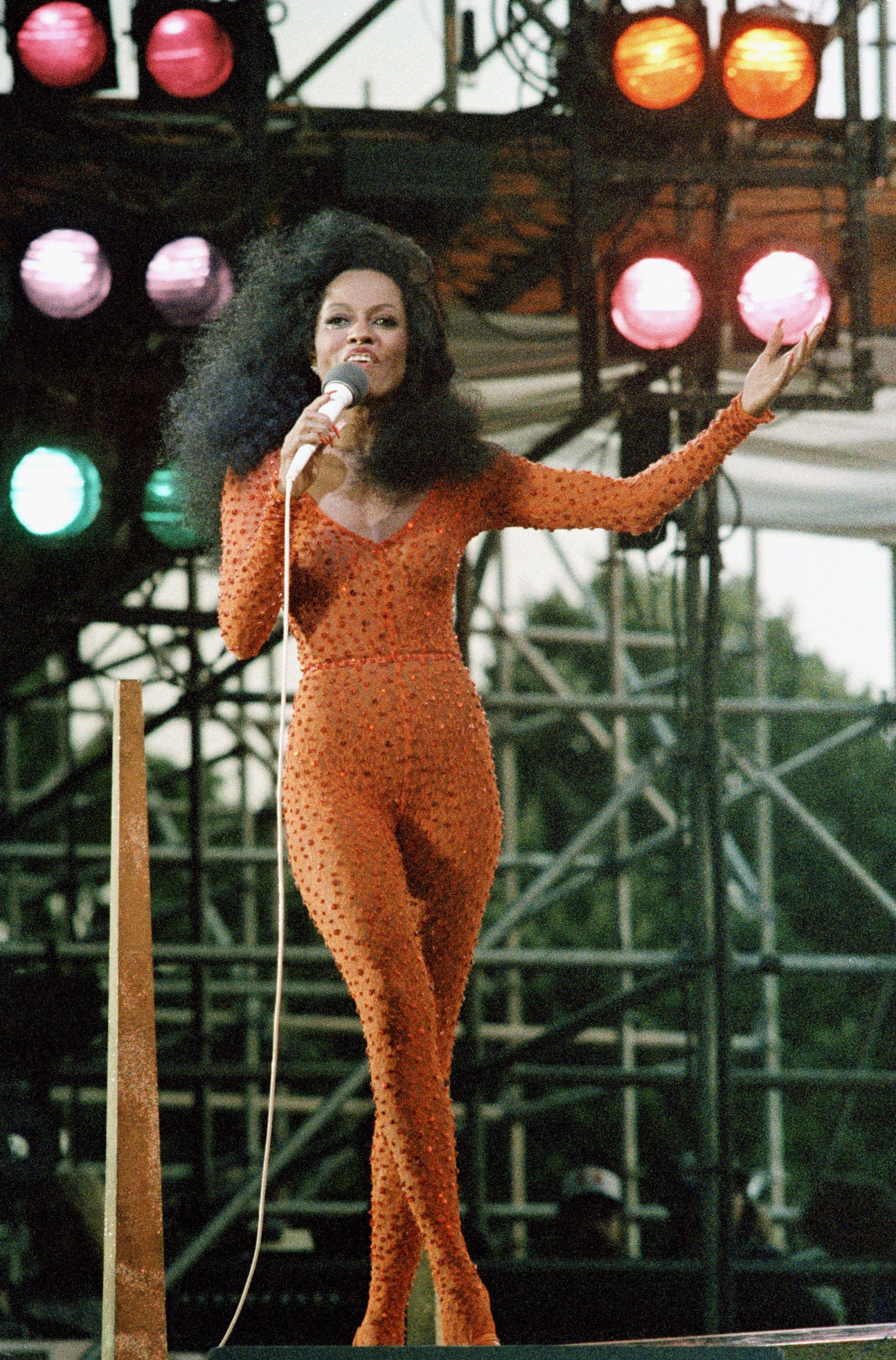 Diana Ross Dazzles During First U.S. Tour Since 2020