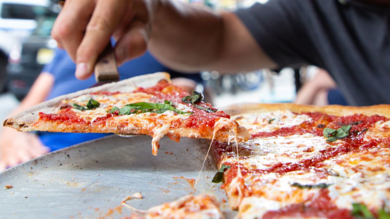 New York's pizza scene is relying too much on old reputations, Myhrvold said.