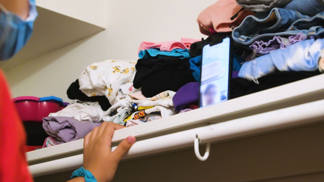 Every morning before school Casandra and her mom use video chat to choose what the girl is going to wear.