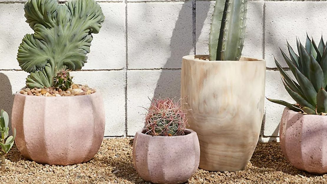 Ridged Terracotta Pot