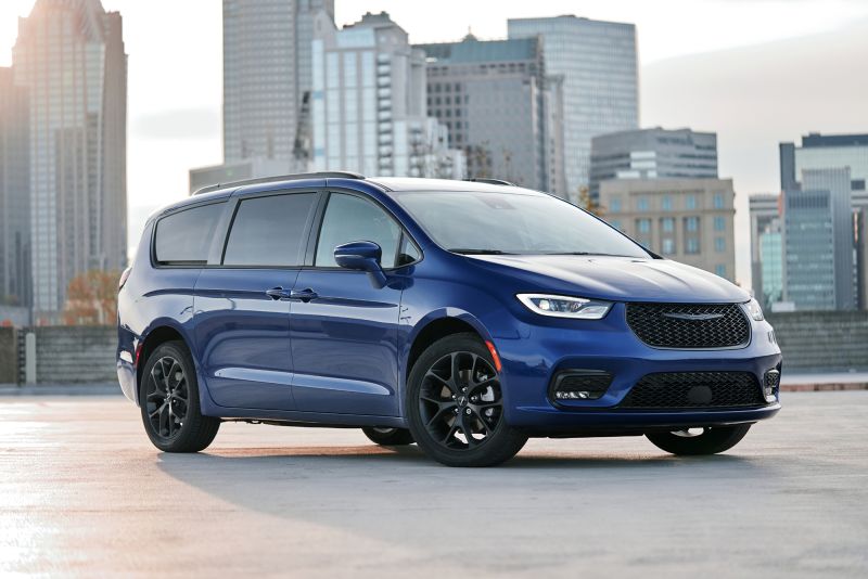 Minivans are making a huge comeback. Here s why CNN Business