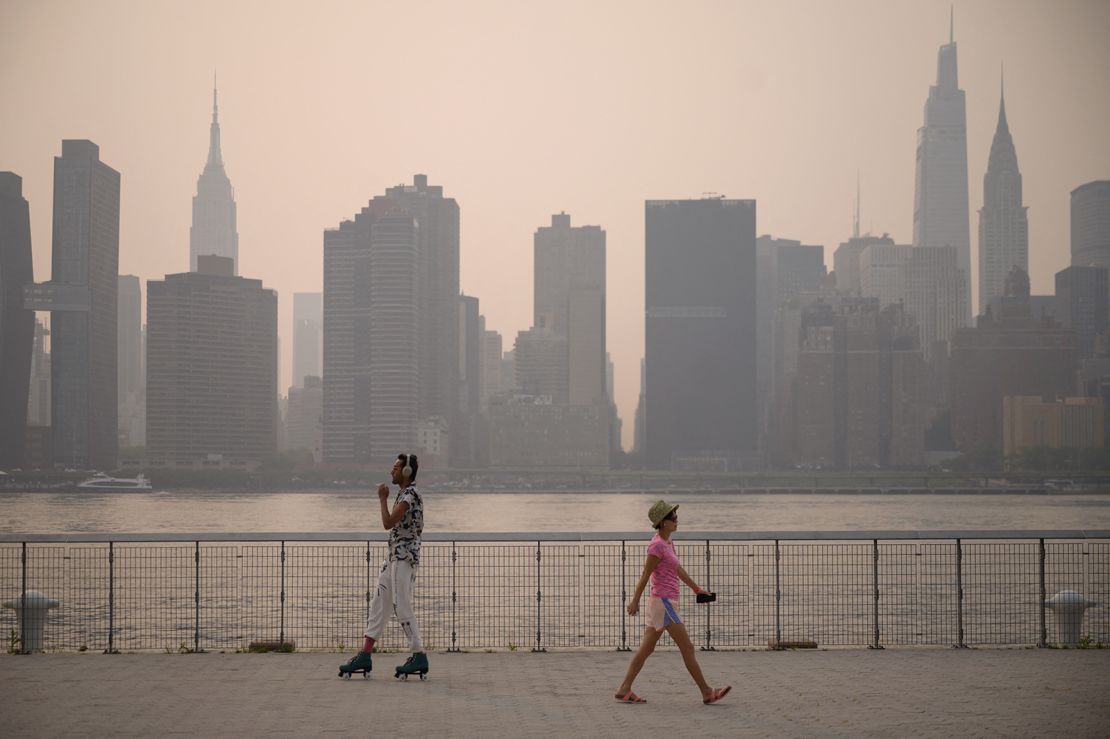 Smoke from Western wildfires stretched all the way to New York City this summer.