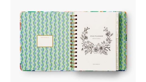 2022 17-Month Planner