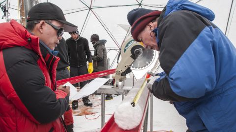 Ice core samples were taken from the Guliya ice cap in 2015.