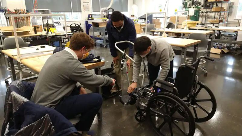 A Team Of High Schoolers Built A Device That Allows People In ...