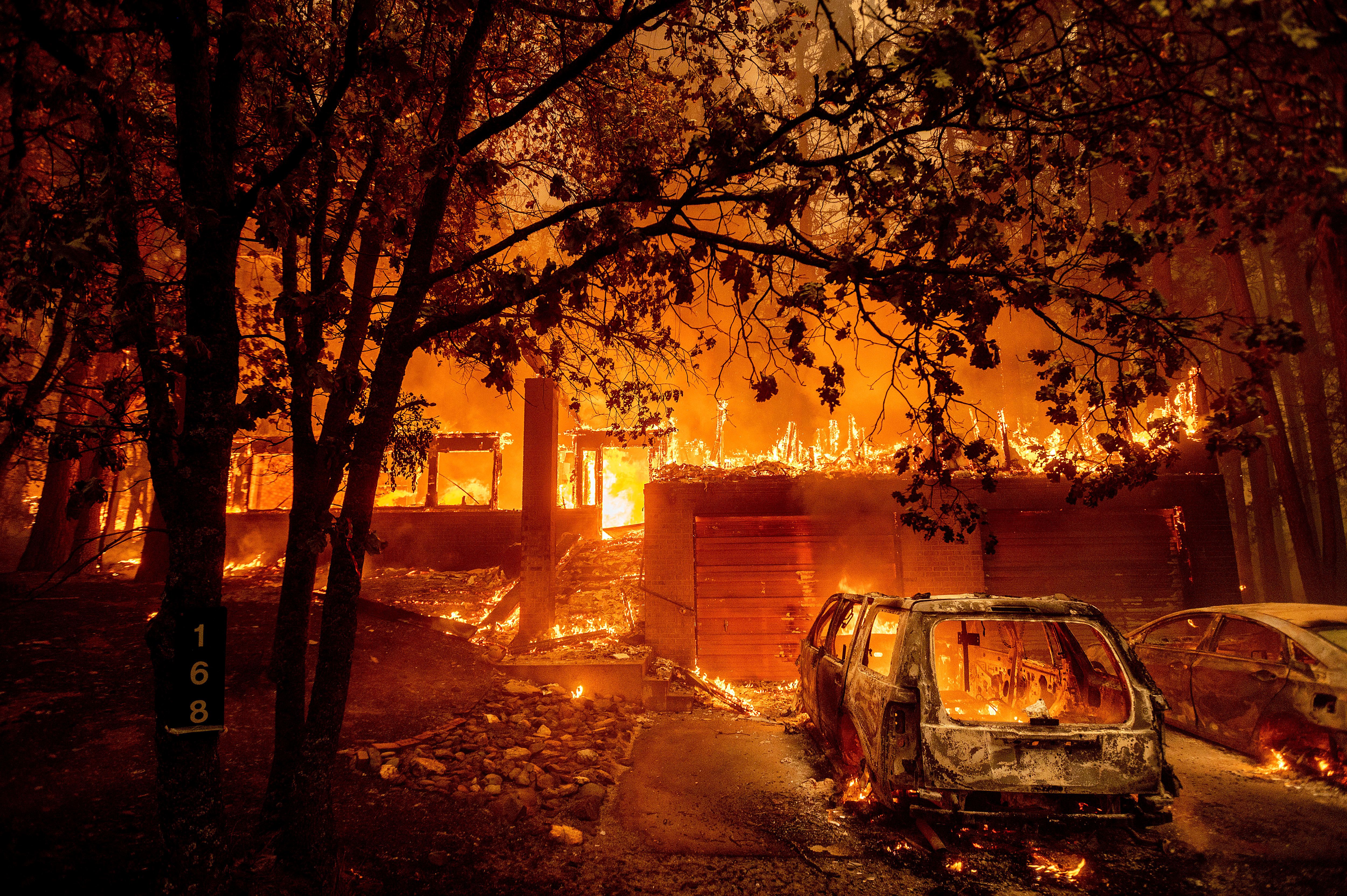 Dixie Fire: California's largest wildfire threatens thousands ...