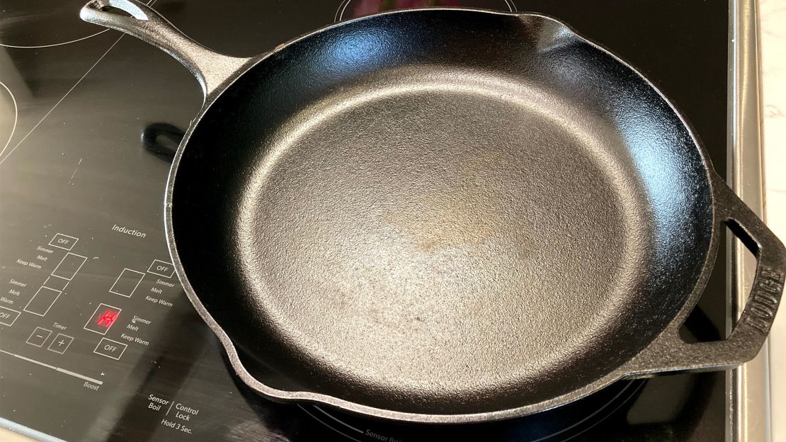 Lodge Chef Collection 10 Seasoned Cast Iron Skillet + Reviews