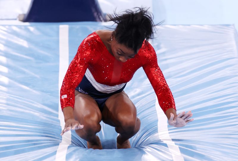 pics of simone biles