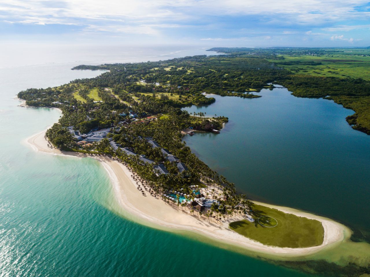 The One&Only resort brand, which operates properties in 10 countries, is building a private community consisting of 52 villas on the eastern coast of Mauritius. Located on a secluded peninsula next to the One&Only Le Saint Geran resort, villa owners will have full access to resort facilities and amenities.