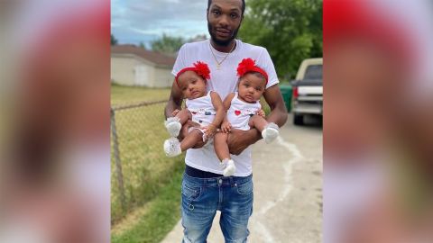  Ray Lucas and his twin 18-month-old daughters