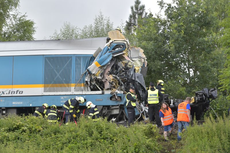 Czech train crash Three people dead eight seriously injured CNN