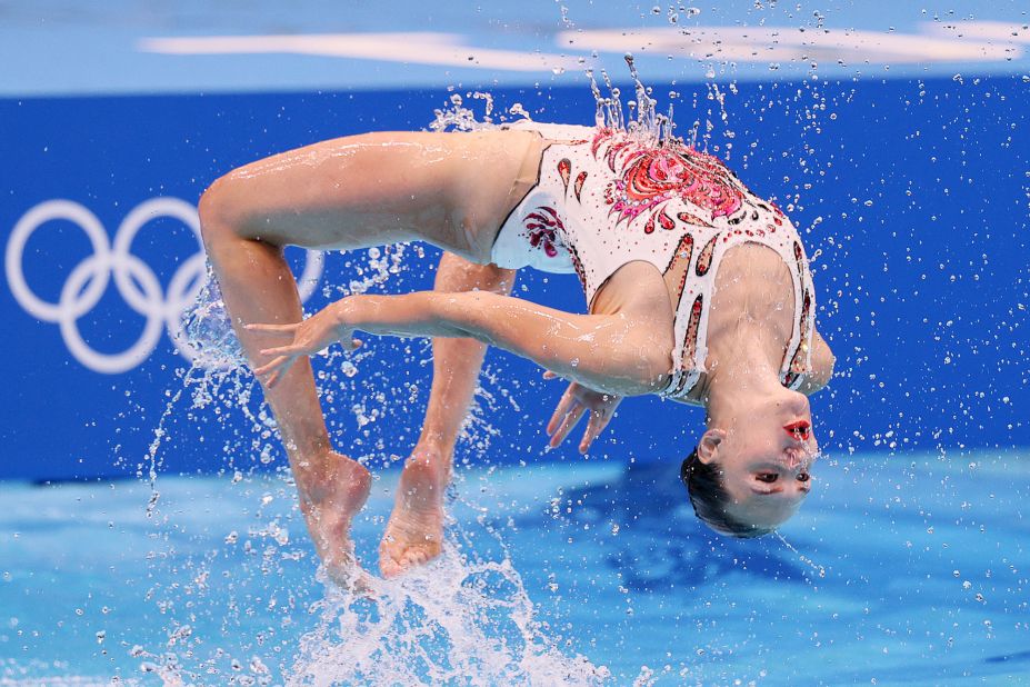 Ukraine's Marta Fiedina competes in artistic swimming's duet final on August 4. She and Anastasiya Savchuk won the bronze. The gold was won by Russians Svetlana Kolesnichenko and Svetlana Romashina.