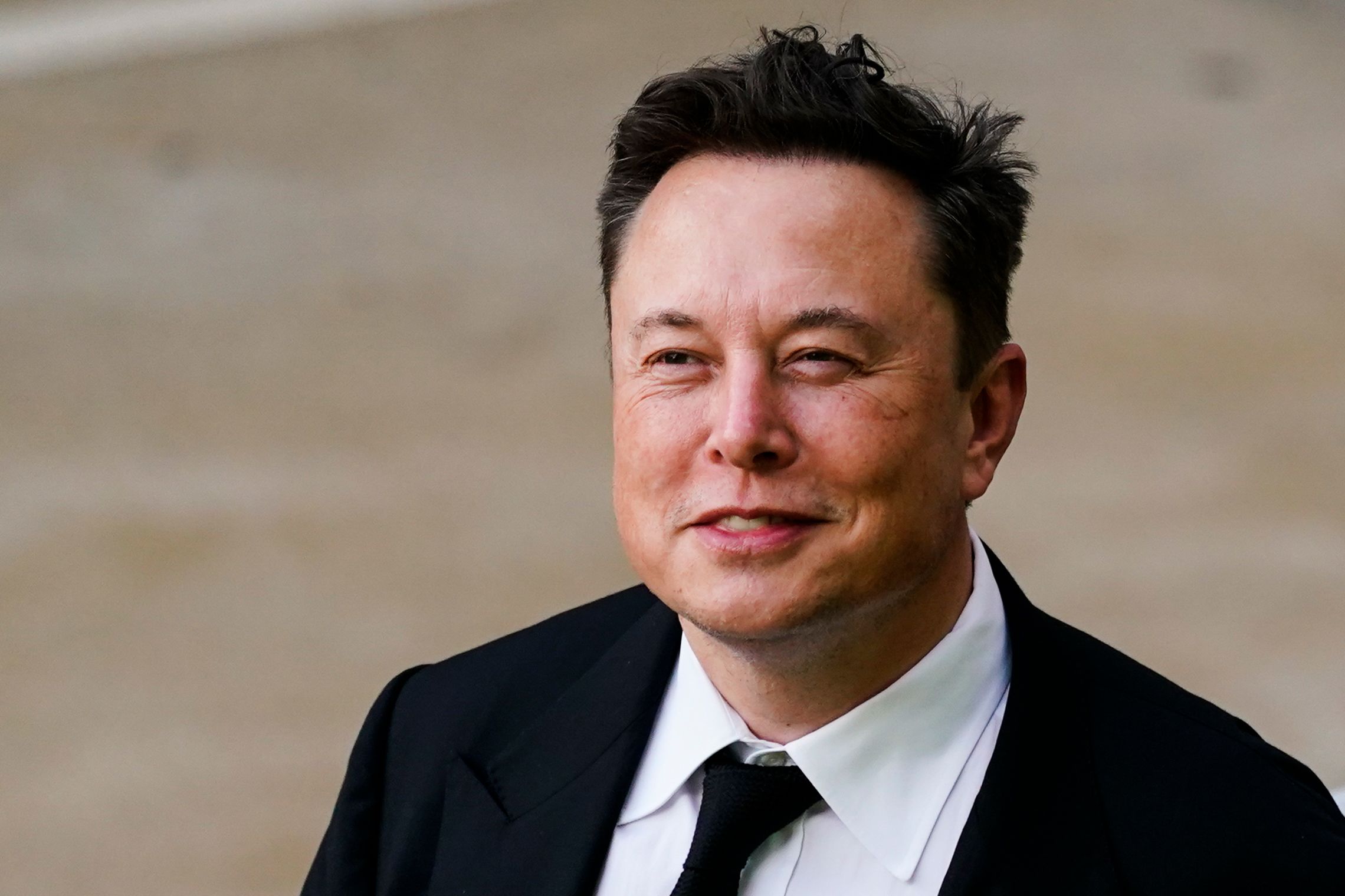 He played until 5:30 in the morning: Like a True Sigma, Elon Musk