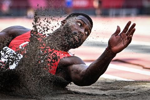 Cuba's Cristian Nápoles competes in the triple jump final on August 5.