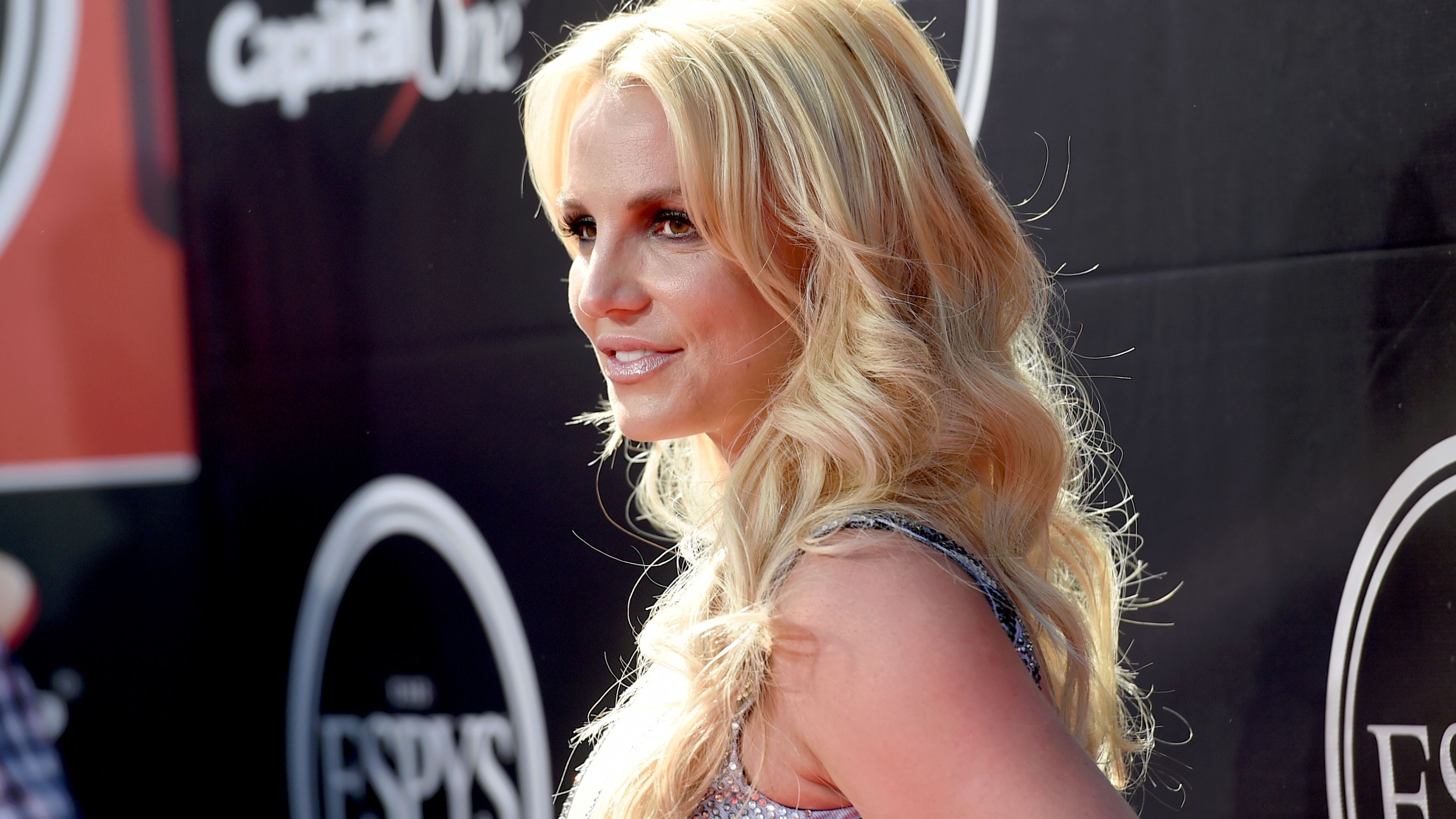 3000px x 1688px - Jamie Spears says he intends to step down as conservator of Britney Spears  | CNN