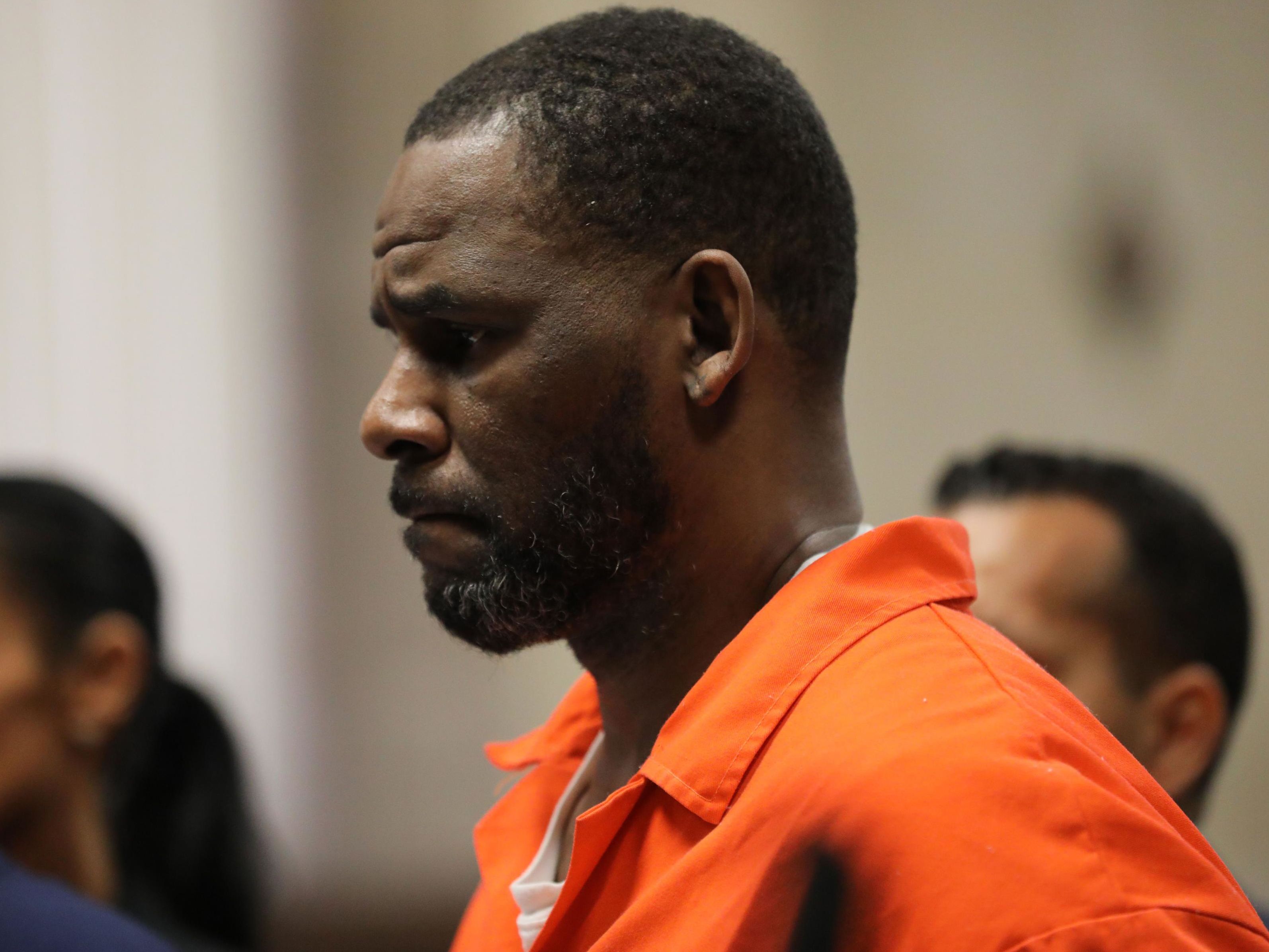 R. Kelly, already serving 30 years for sex trafficking, sentenced to 20  years in federal child porn case | CNN