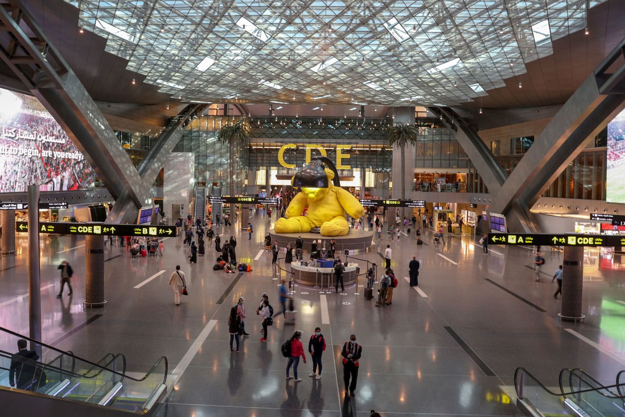 <strong>1. Hamad International Airport (HIA):</strong> Qatar's centerpiece airport opened in 2014 and has been racking up accolades ever since. Coming in at third place in 2020, it's now the world's best airport, according to Skytrax. 