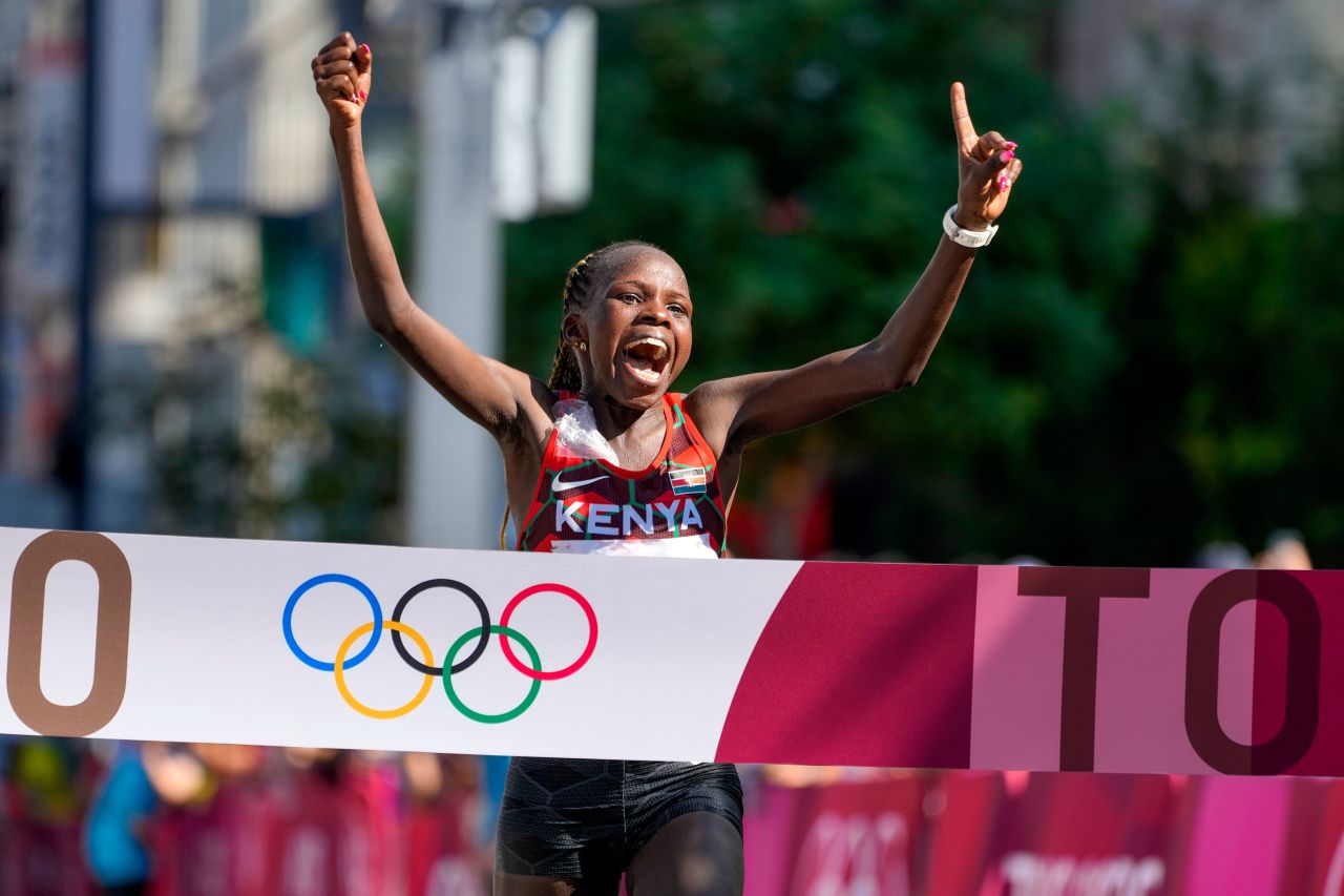 <strong>Peres Jepchirchir, Kenya:</strong> Kipchoge's fellow Kenyan took gold in the women's marathon with a time of <a href="https://olympics.com/tokyo-2020/olympic-games/en/results/athletics/result-women-s-marathon-fnl-000100-.htm" target="_blank" target="_blank">2:27:20</a>, just ahead of teammate and world record-holder Brigid Kosgei, who took the silver medal.