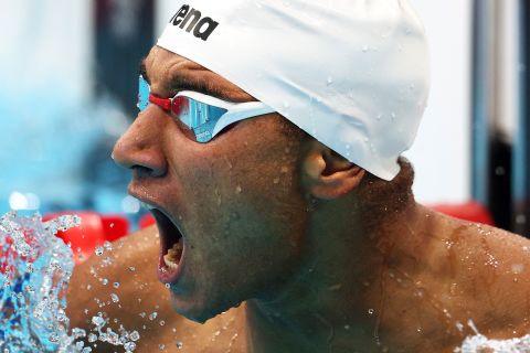 <strong>Ahmed Hafnaoui, Tunesien: </strong>Im Schwimmen der Männer schockierte ein Teenager das Feld, als der 18-jährige Halnaoui Gold über 400 m Freistil der Männer holte – die erste Schwimmmedaille für Tunesien seit <a href=