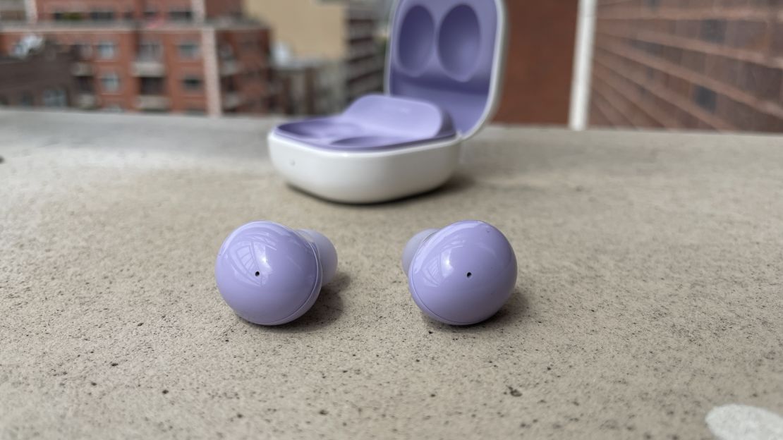 galaxy buds 2 close up