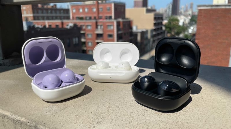 Galaxy Buds 2 vs. Live, Plus & Pro: What's the difference? | CNN