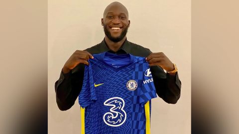 Romelu Lukaku has signed a five-year deal to come back to Stamford Bridge.